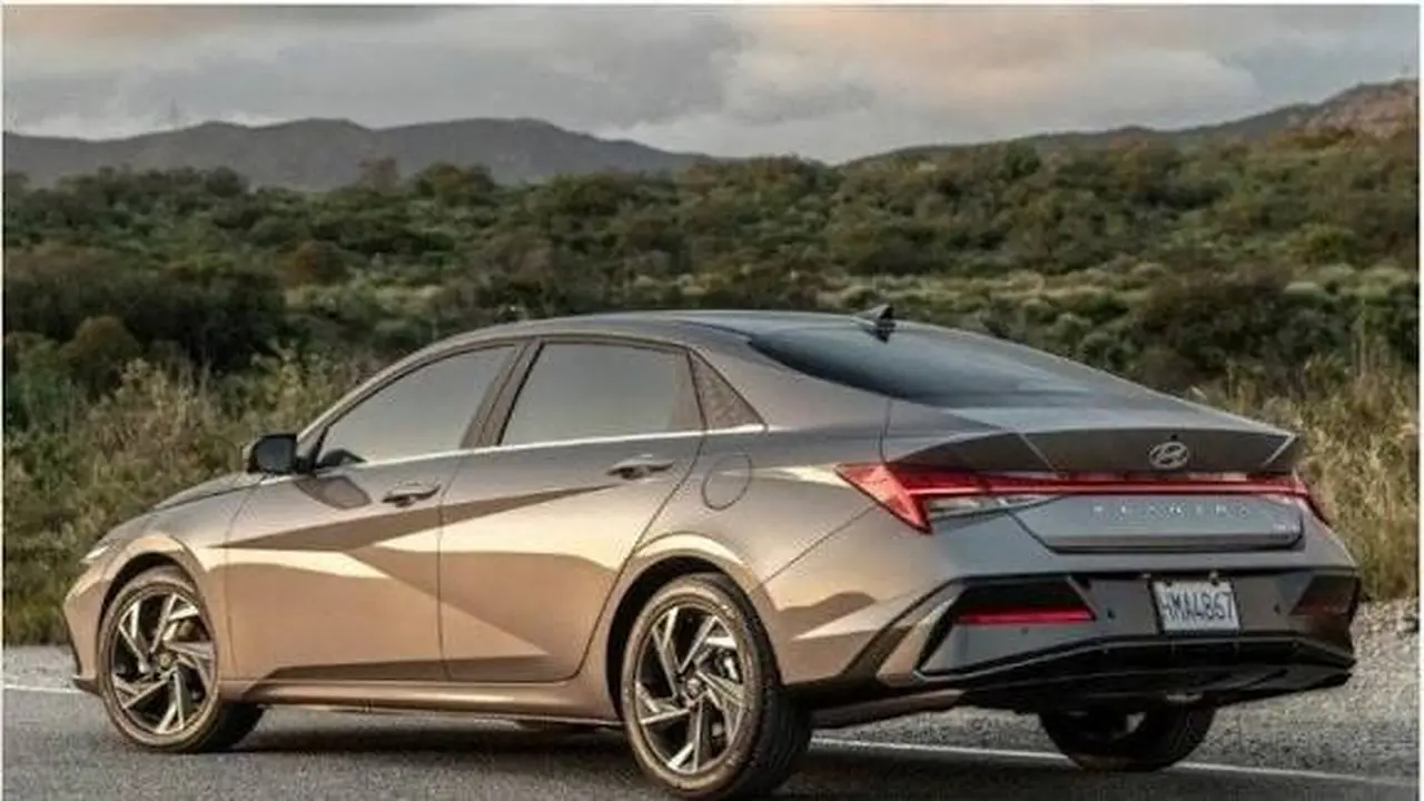 تحرك عاجل لحماية السائقين.. استدعاء هيونداي إلنترا CN7 في مصر لتغيير مشد أحزمة الأمان مجانًا | التفاصيل الكاملة وخطوات الحجز